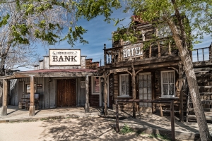 Pioneertown (5)