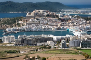Ibiza Hafen und Stadt